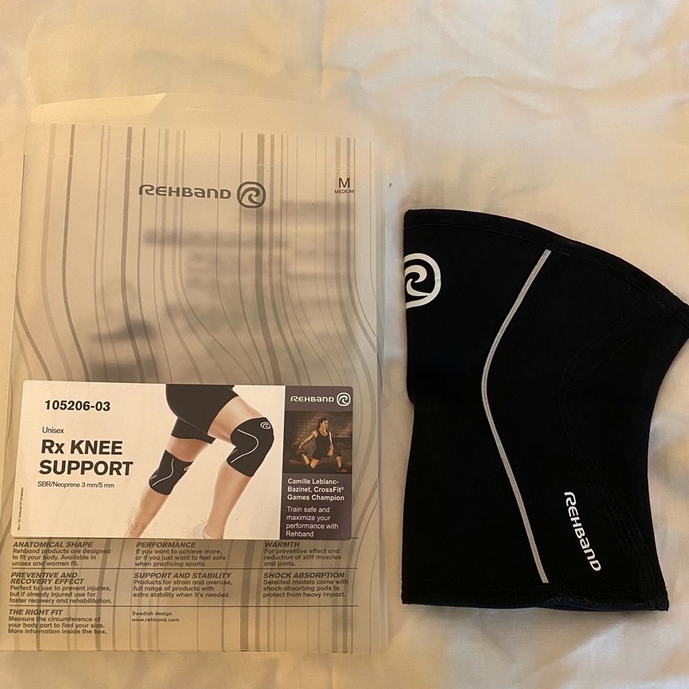 REHBAND RX 3MM KNEE SLEEVE Size Medium EUC